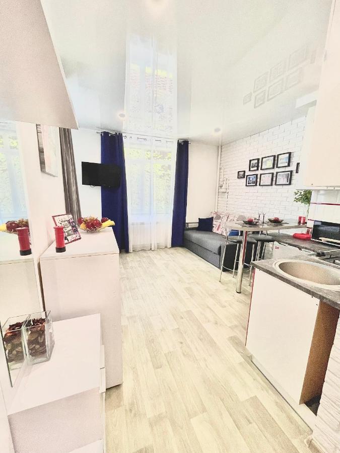 Apartment Studio London 2 Irpin Extérieur photo