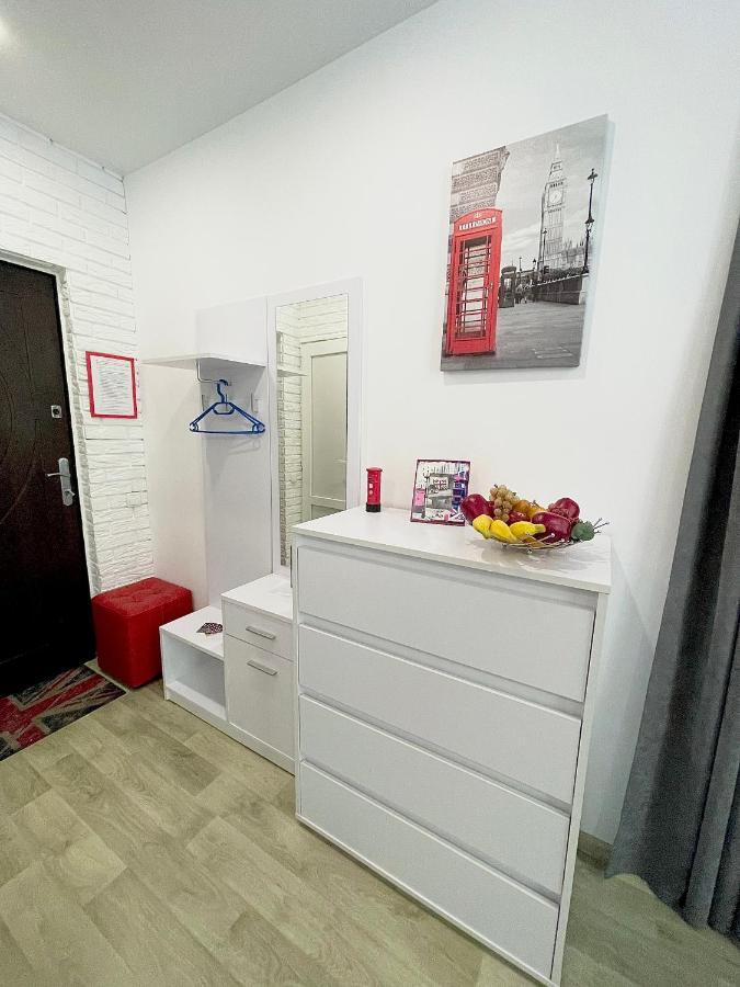 Apartment Studio London 2 Irpin Extérieur photo