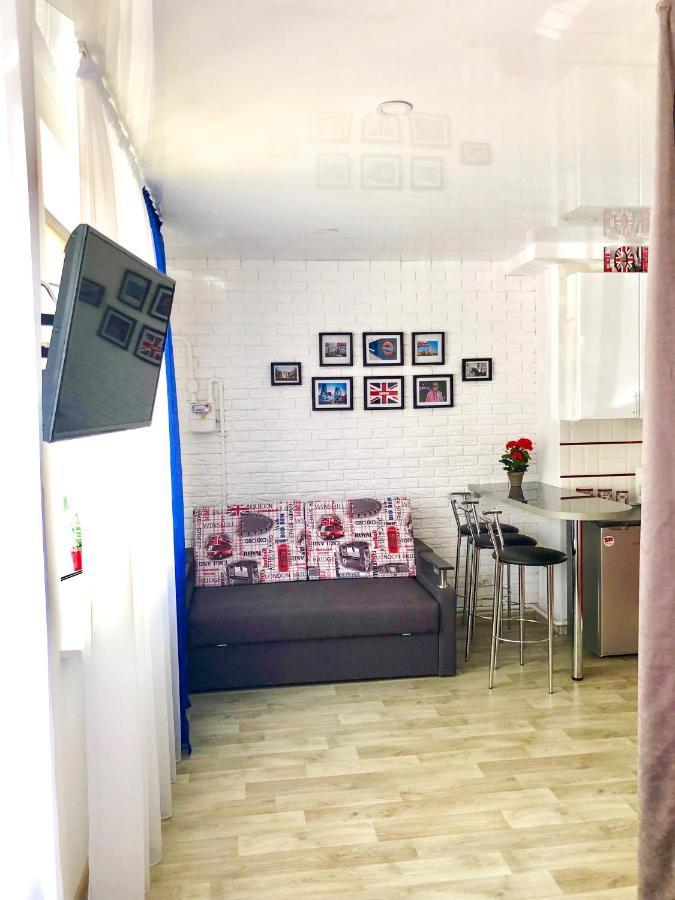 Apartment Studio London 2 Irpin Extérieur photo